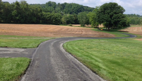 asphalt paving of residential driveway